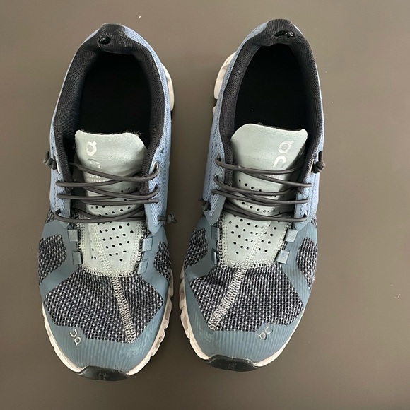 On Cloud 5 running shoes Women’s 6 - Picture 1 of 4